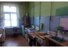 Дом находится в хорошем месте, с хорошей транспортной доступностью.